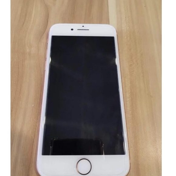 iPhone 8 used, in good condition. - Picture 2 of 5